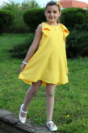 Лятна детска рокля в ярко жълто