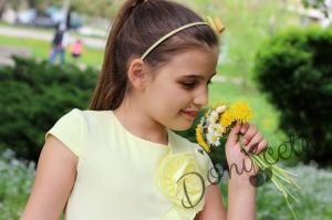 Лятна детска рокля в жълто с цвете Контраст