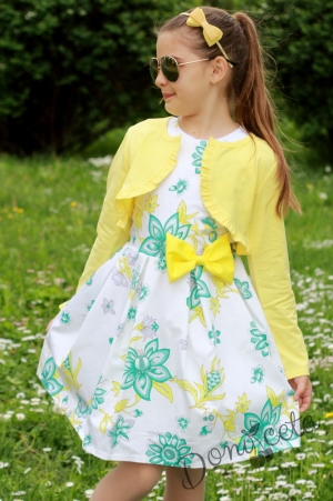 Детска рокля на цветя с панделка в жълто и болеро