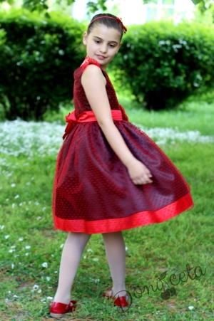 Официална детска рокля в черно на червени точки