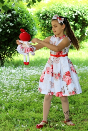 Комплект от детска рокля, диадема и кукла с червени рози