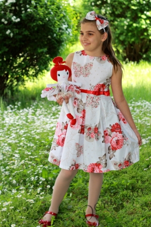 Комплект от детска рокля, диадема и кукла с червени рози