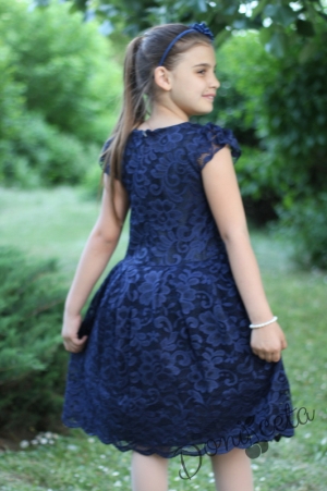 Детска официална дантелена рокля в тъмносиньо  изцяло от дантела с къс ръкав Дорислава