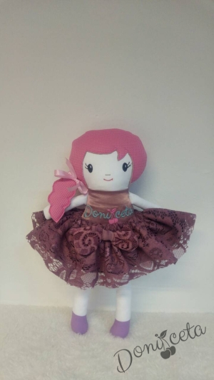 Комплект от официална детска рокля от дантела и сатен в пепел от рози с кукла
