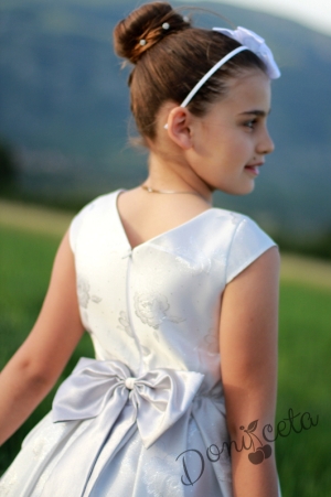 Официална детска рокля на сребристи рози