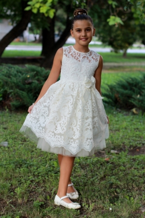 Официална детска рокля от бутикова дантела в екрю
