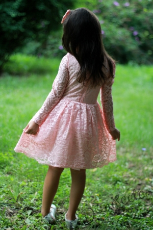 Официална детска рокля с дълъг ръкав в дантела в розово