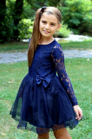 Официална детска рокля с дълъг ръкав в тъмносиньо с дантела и тюл  559855