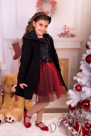 Зимно палтенце в черно с рокличка от дантела в черно и тюл в червено