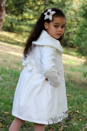 Комплект от палто и рокля с къс ръкав в бяло с дантела 