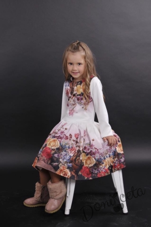 Детска рокля на цветя от неопрен с дълъг ръкав