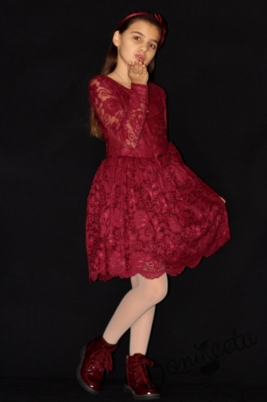 Детска рокля с дълъг ръкав в дантела в бордо