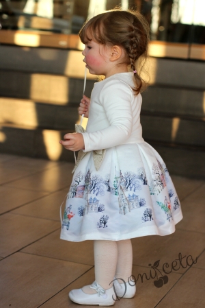 Детска рокля с дълъг ръкав в екрю със зимна картинка