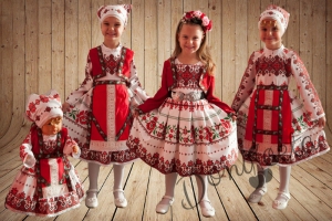 Детска рокля за момиче тип народна носия с фолклорни мотиви и  диадема