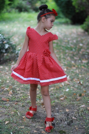 Лятна детска рокля в червено на точки