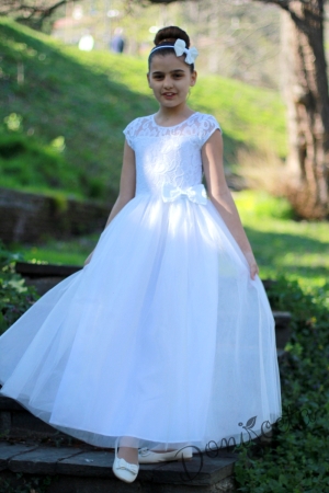 Официална дълга детска рокля в бяло с дантела и тюл Мира