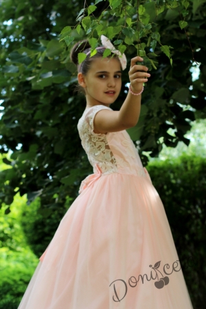 Официална дълга детска рокля в прасковено с обръч