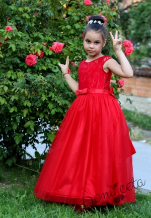 Официална дълга детска рокля Десита с дантела в червено с обръч от колекция "Майки и дъщери"