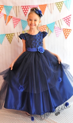 Официална детска дълга рокля в тъмносиньо с 3D цветя