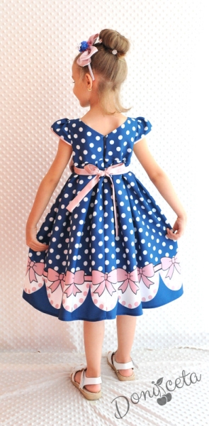 Официална детска рокля в синьо на панделки с висока талия