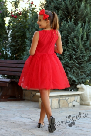 Официална детска рокля Катерина с дантела в горната част в червено и с тюл