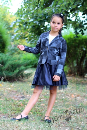 Комплект от 3 части-детска блуза с дълъг ръкав в екрю, пола в тъмносиньо и сако 