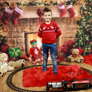 Коледен пуловер за момче в червено с елени