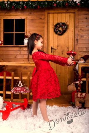 Официална детска рокля с дълъг ръкав в дантела в червено с голяма панделка отзад