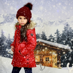 Детско зимно яке в бордо за момиче с копчета встрани