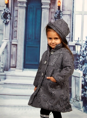 Детско палто в сиво с шапка за момиче