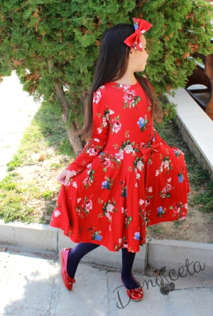 Детска  рокля с дълъг ръкав в червено на цветя