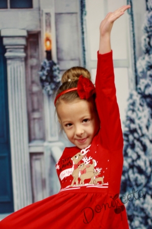Коледна ватирана детска рокля в червено с еленчета