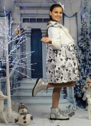 Комплект от  детска рокля с палто на цветя в сиво и лачени боти в сребристо