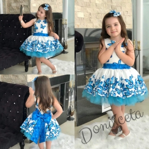 Официална детска рокля в светлосиньо с пеперуди в комплект с панделка