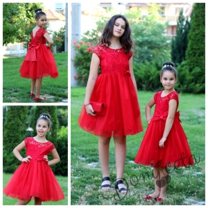 Комплект от официална детска рокля от дантела и тюл и Дамска рокля в червено от колекция &quot;Майки и дъщери&quot;