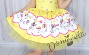 Детска рокля с къс ръкав с Еднорог в комплект с панделка за коса в жълто