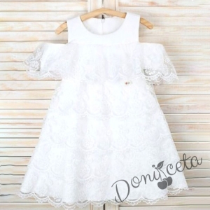 Празнична детска рокля в бяло от дантела