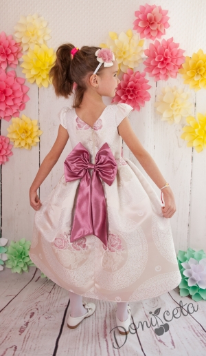 Официална детска рокля Лидия  на цветя с коланче отпред и голяма панделка отзад