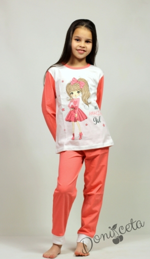 Детска пижама  с дълъг ръкав с момиченце  в цвят диня