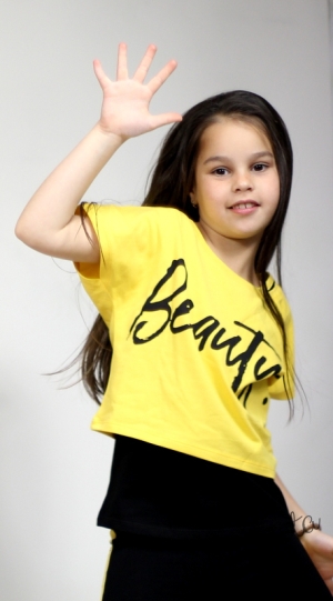 Детски летен комплект от 3 части с потник, тениска  в жълто и клин в черно