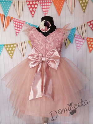 Официална детска рокля Зори с голяма панделка отзад, с 3D пеперуди и с тюл в пепел от рози