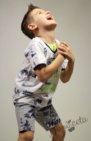  Комплект от детска тениска за момче с палми в зелено с къси панталонки в сиво