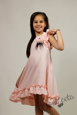Официална /ежедневна детска рокля в розово с къдрички и розово цветенце отпред 