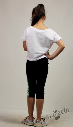 Летен комплект за момиче от тениска в бяло и клин в черно и зелено