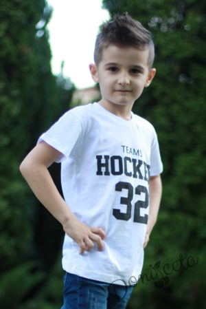  Детска тениска за момче в бяло с номер