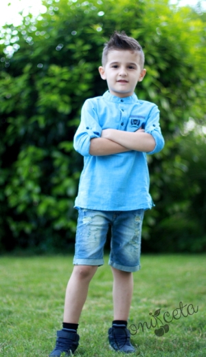 Комплект от детска риза с дълъг ръкав в синьо за момче с къси дънки