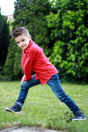  Комплект от детска риза с дълъг ръкав за момче в червено с дълги дънки