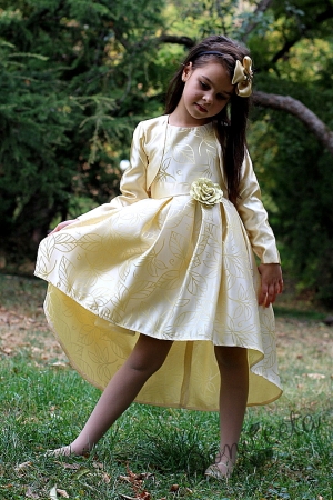 Детска рокличка с болеро в златисто