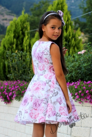 Детска рокля в бяло на нежни розови и пепел от рози цветя тип клош Клара
