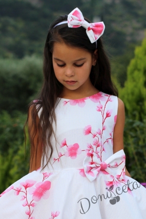 Официална детска рокля в бяло на цветя/орхидеи в прасковено тип клош Патриция